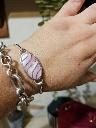 Brazalete en plata 925 y nácar rosa