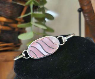 Brazalete en plata 925 y nácar rosa