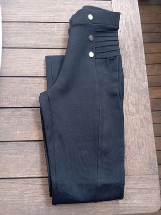 Pantalón Zara