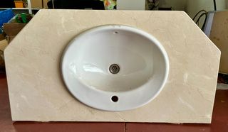 Encimera de mármol con lavabo Roca