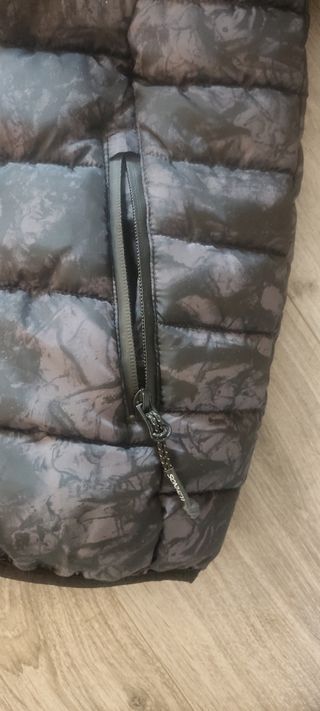 Cazadora niño negra. Talla L