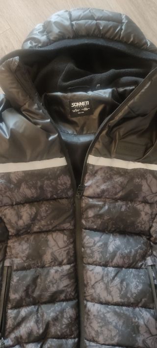 Cazadora niño negra. Talla L