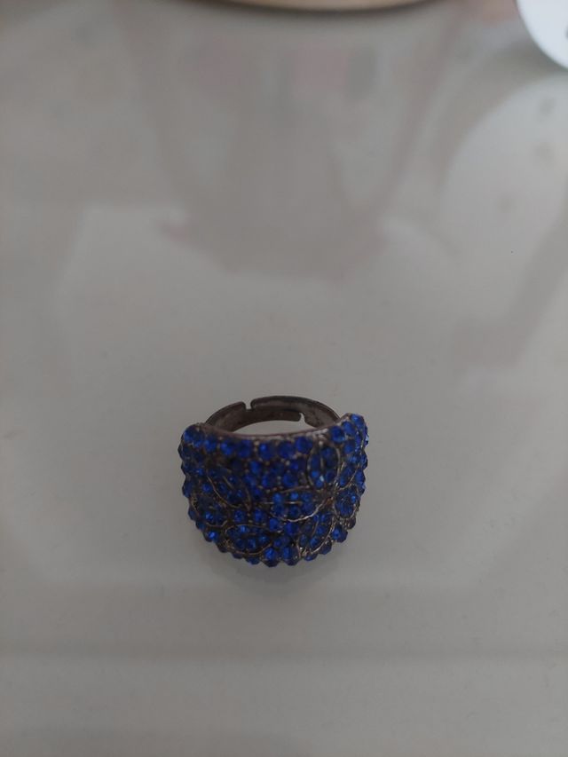 Anillo azul eléctrico