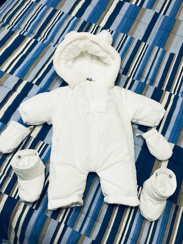 Tutina imbottita neonata