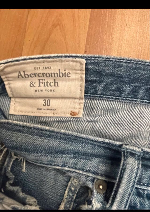 Jeans Abercrombie & Fitch
