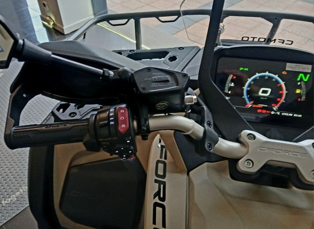 Cfmoto 1000 Overland EPS