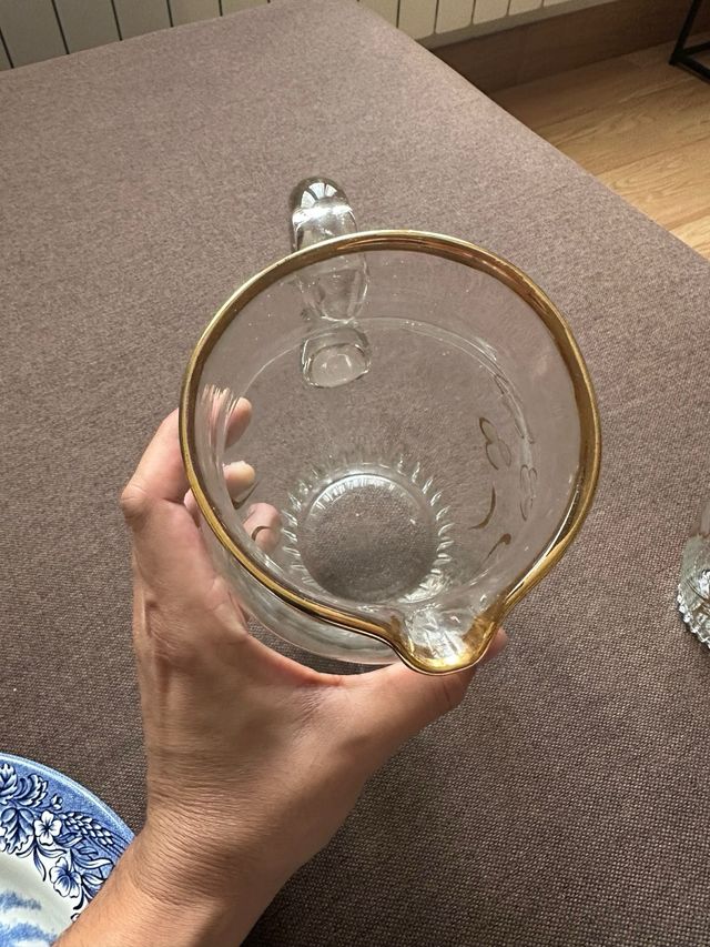 Jarra y vaso antiguo soplado a mano