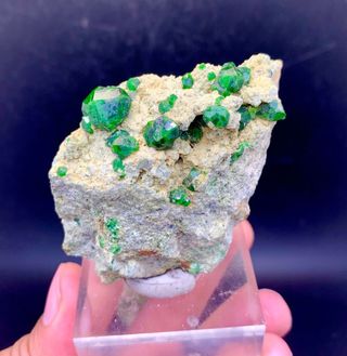 Minerali Granato Verde Spessartina Garnet Crystal