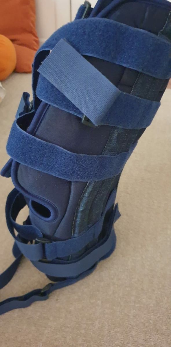 Rodillera ortopédica