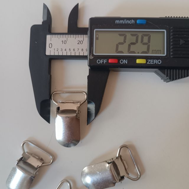 Clips pinzas para tirantes