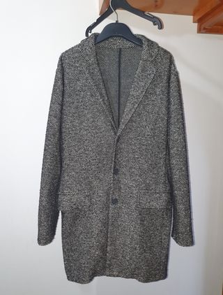 Abrigo pata de gallo oversize.