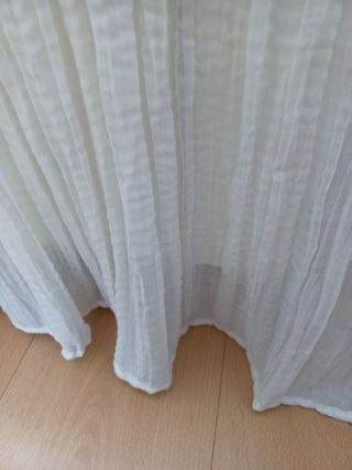 Cortinas blancas con presillas
