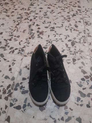 Zapatos de mujeres 