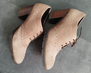 Zapatos de ante de mujer