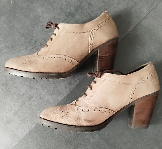 Zapatos de ante de mujer