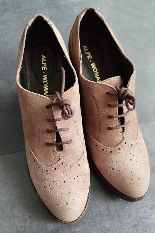 Zapatos de ante de mujer