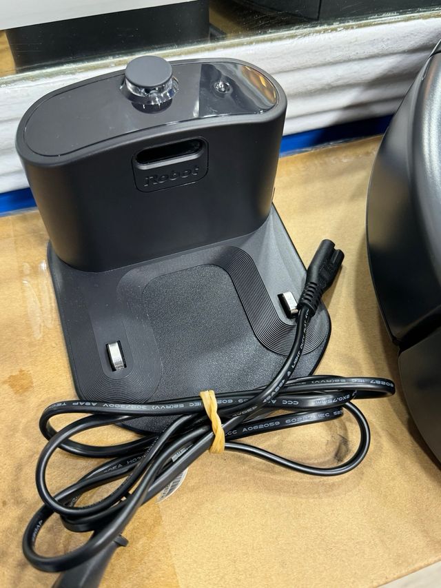 Aspiradora Inteligente Roomba 697