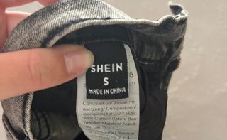 Pantalón Corto Vaquero Gris y Negro