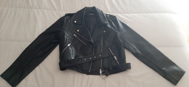 Chamarra polipiel t/ L Pull&bear