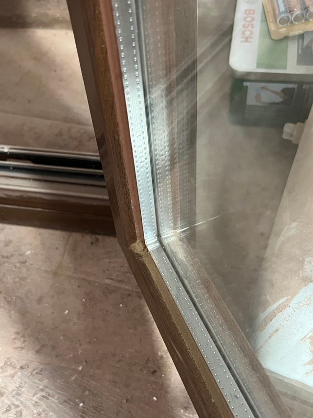 Ventana aluminio color madera climalit