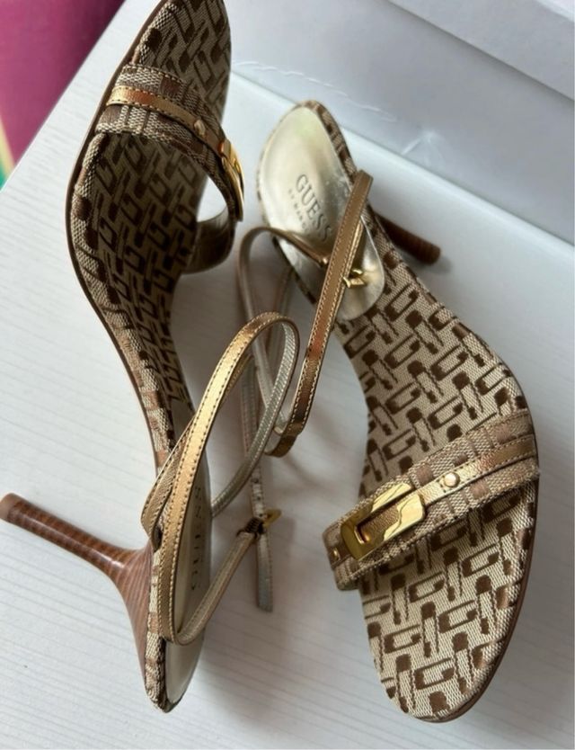 Décolleté Guess oro