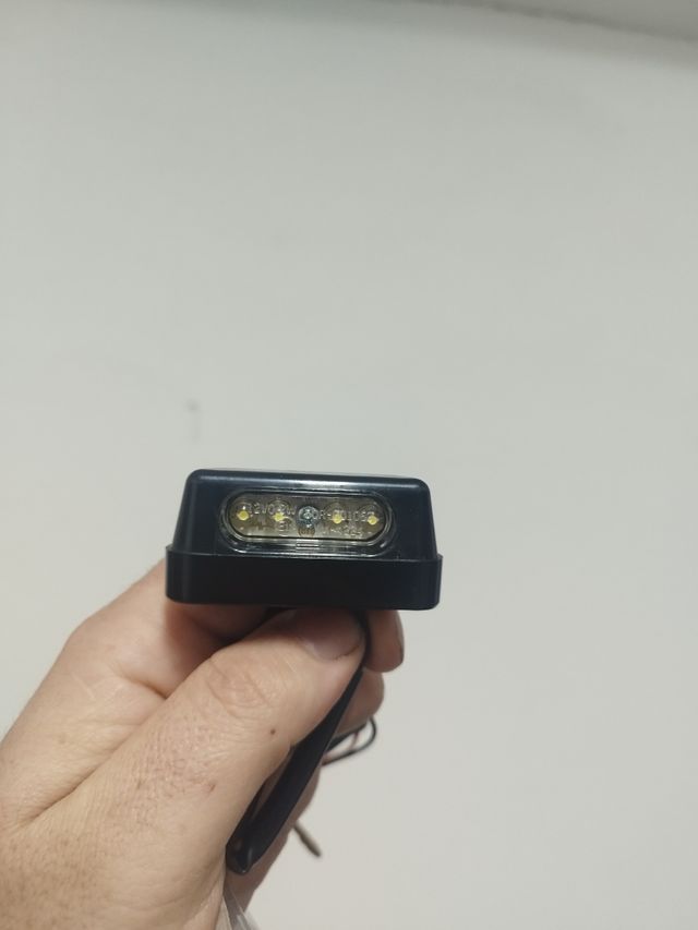 Luz matrícula homologada