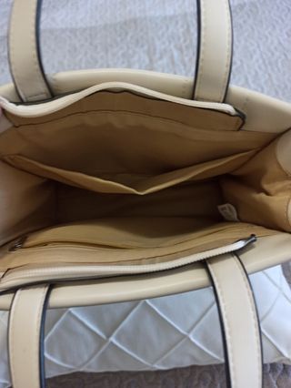 Bolso beig Stradivarius