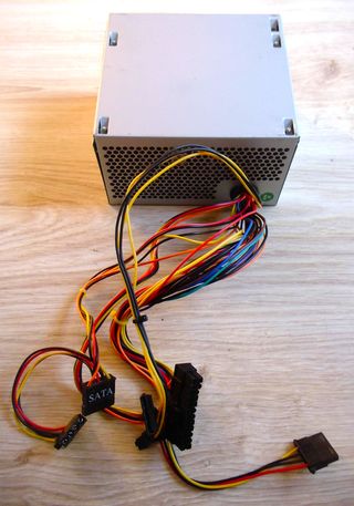 Fuente de alimentación ordenador 500W
