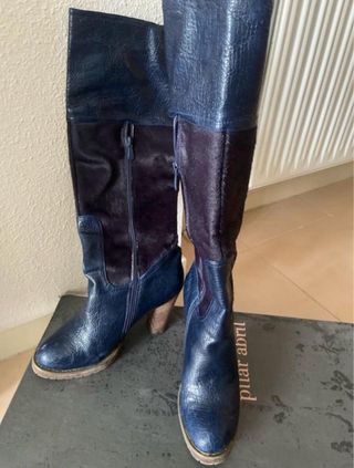 Botas azules altas Pilar Abril