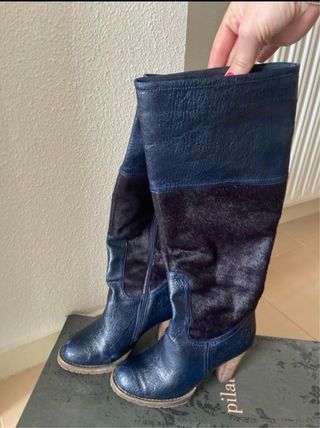 Botas azules altas Pilar Abril