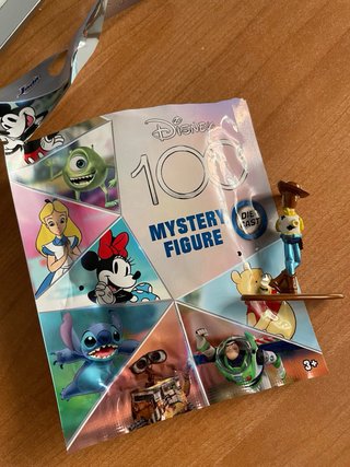 Disney 100 mistery figure woody