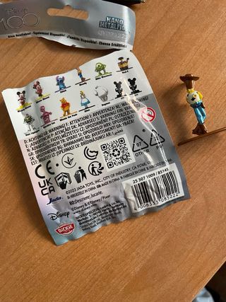 Disney 100 mistery figure woody