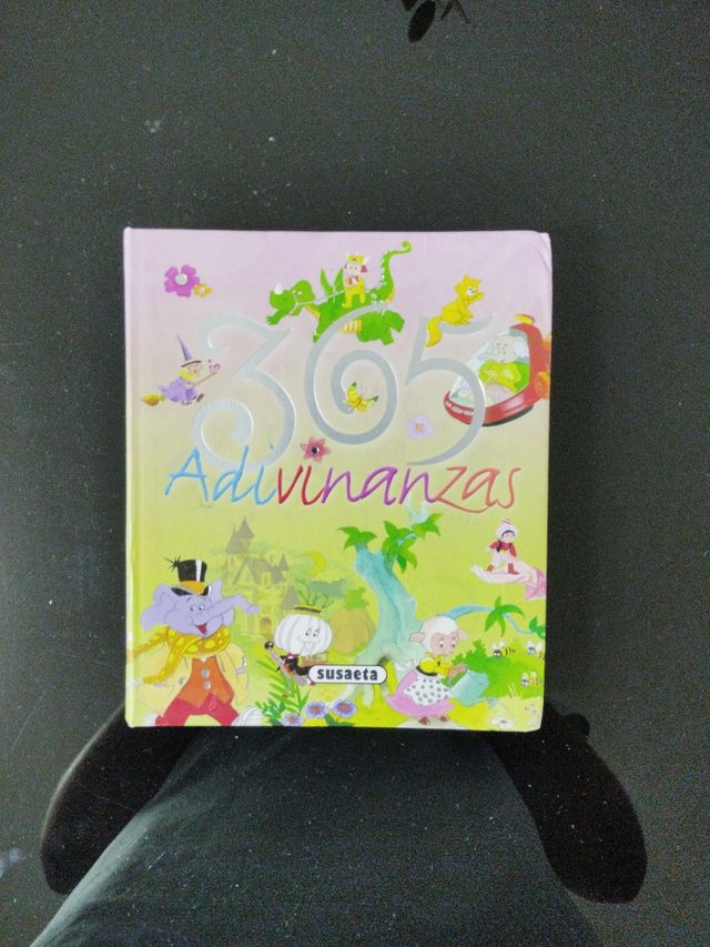 365 adivinanzas (Spanish Edition)