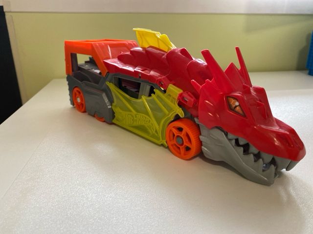 Hot Wheels City Dragón