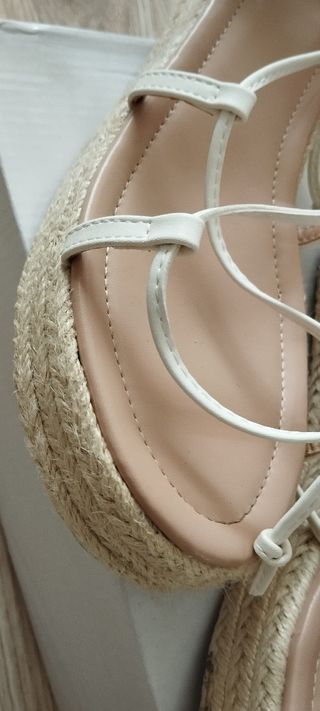 Sandalias blancas plataforma