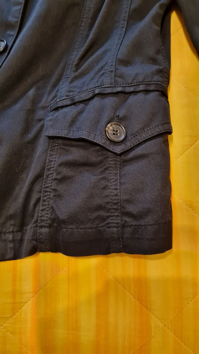 Giubbino in cotone nero marca Sisley