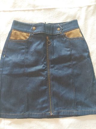 Falda vaquera de Zara, sin usar