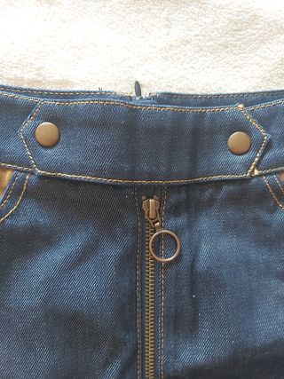 Falda vaquera de Zara, sin usar