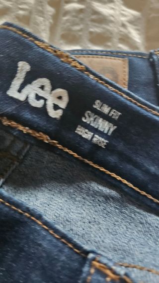 Pantalón vaquero Lee mujer talla 33/33.