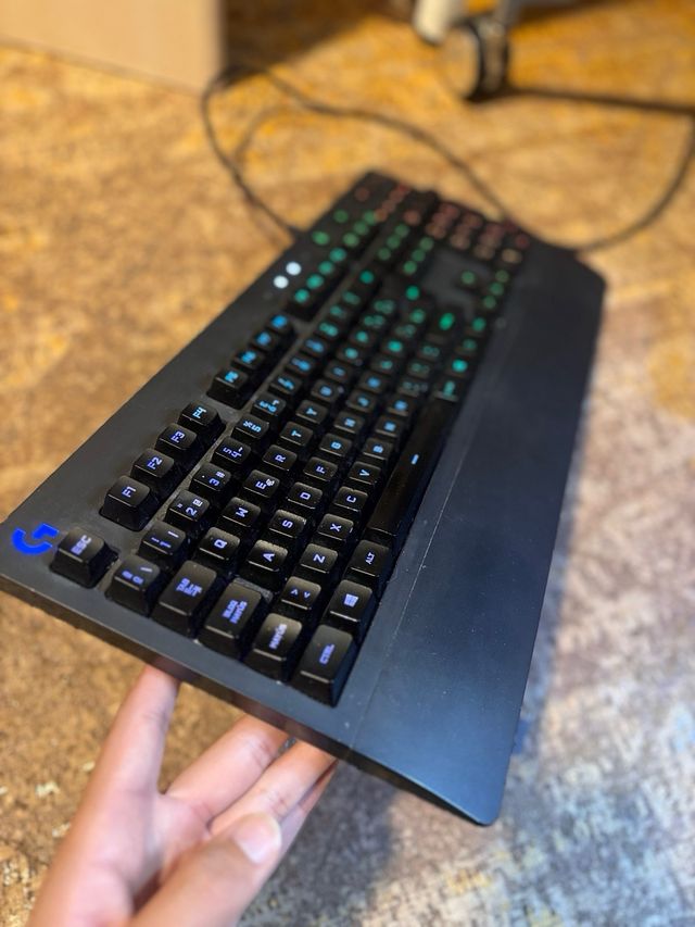 Teclado Logitech Prodigy G213