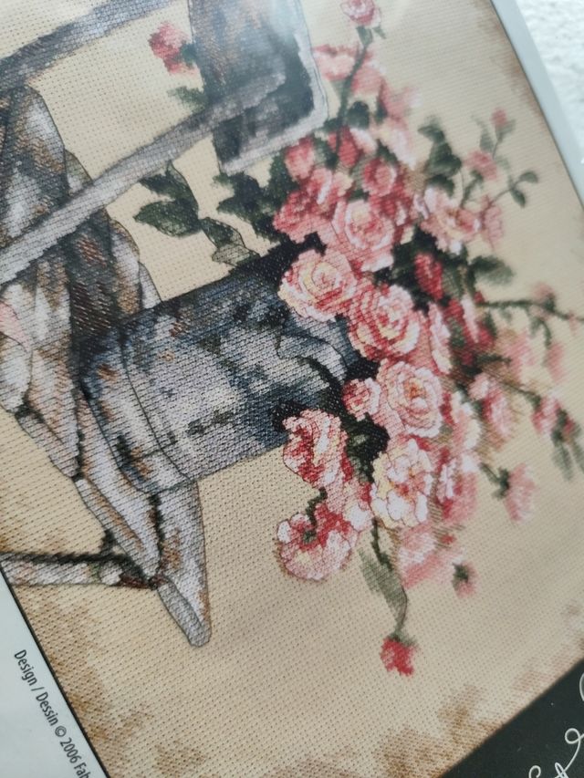 Roses on White Chair Dimensions 35187