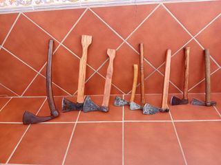 Herramientas agrícolas antiguas RESTAURADAS