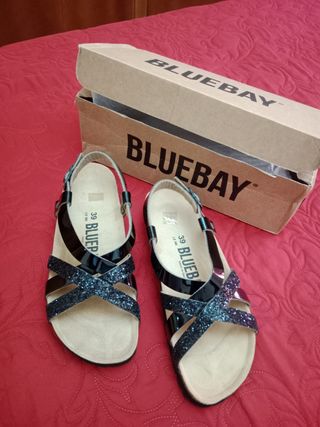 Sandalias piel, número 39.