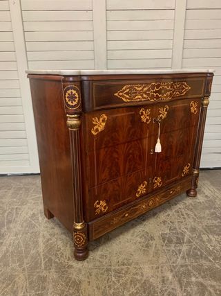 Comoda /cajonera antigua