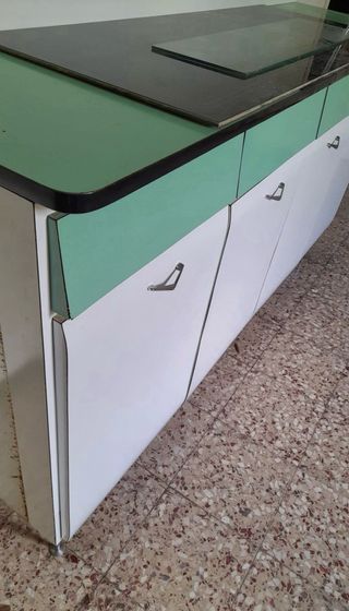 set Credenza tavolo e sedie Vintage Formica Verde