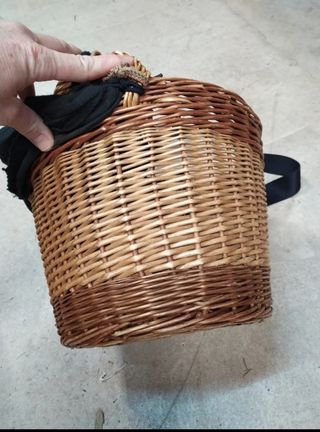 Cesto de mimbre setas