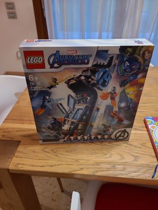 Lego 76166 Torre avengers MISB