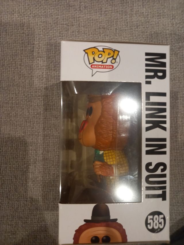 Funkopop Mr. Link in Suit