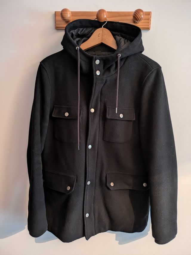 Abrigo de paño con capucha Bershka 