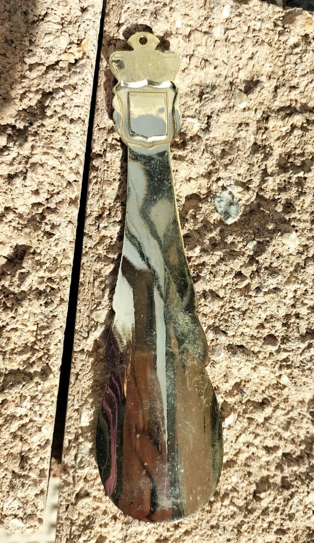 Descalzador de metal vintage